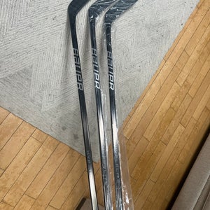 Senior Bauer Vapor Hyperlite 2 “This is for 1 stick”Right Handed Hockey Stick P28M Pro Stock (New)