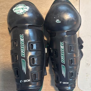 Youth Bauer 8" Shin Pads (Used)