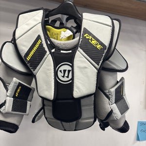 Junior Size Large - X-Large Warrior RX3E Ice Hockey Goalie Arm & Chest Protector