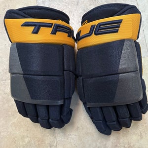 New Pro Stock True A6.0 14" Gloves Ryan Johansen