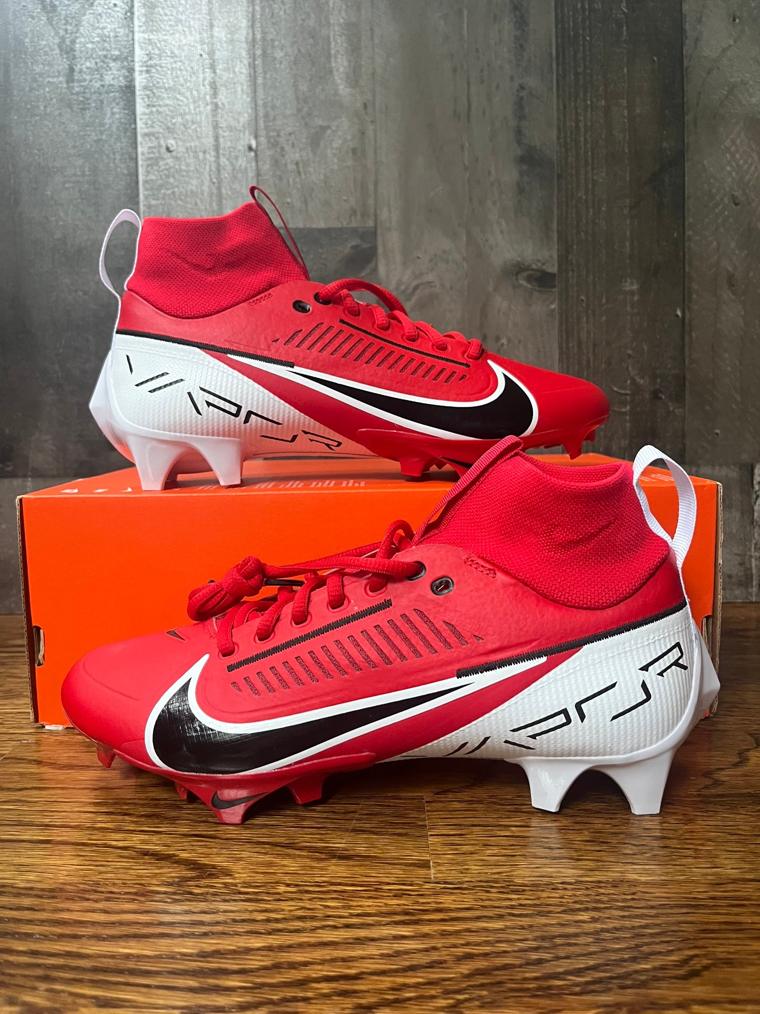 football cleats size 7.5