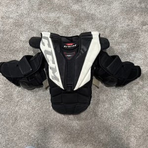 Large CCM Eflex 5.9 Goalie Chest Protector (Used)