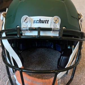 Adult Medium Schutt F7 2.0 Helmet (New)