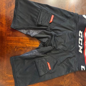 XL Youth CCM Hockey Pants (Used)