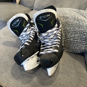 CCM RibCor 76K Hockey Skates Extra Wide Width  5.5 (New)
