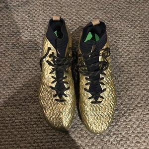 Men's Size M 11.5 Under Armour Spotlight MC Cleats (Used lightly)