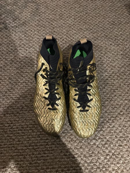 UNDER ARMOUR - A.N  Men's Size M 11.5 Under Armour Spotlight MC Cleats (Used