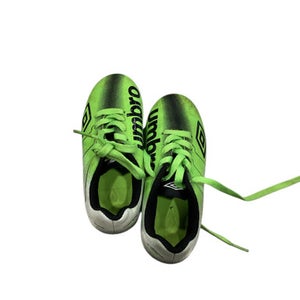 Used Umbro Soccer Cleats Green Youth 11.0 11884-S000046547
