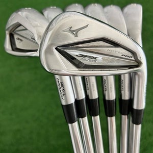 Mizuno JPX 923 Hot Metal Pro Iron Set 5-G / Dynamic Gold 105 Stiff