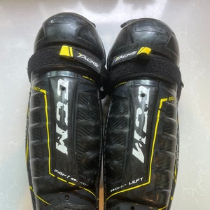 Junior CCM Tacks 9080 11 Shin Pads (Used)
