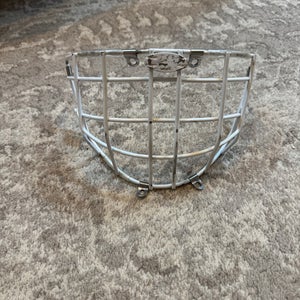 Bauer 960 Cage (Used)