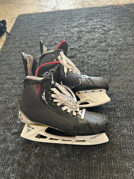 PROSTOCK Bauer Vapor Hyperlite Hockey Skates 9.5