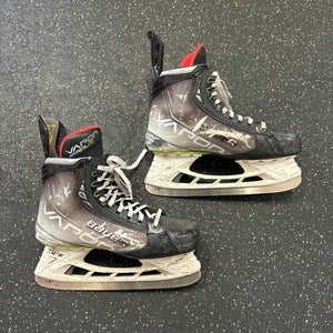Bauer Vapor Hyperlite Hockey Skates Size 9 Fit 1 (Used)