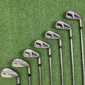 TaylorMade M5 Iron Set 6-PW AW SW KBS Tour Regular Flex Steel Right Handed