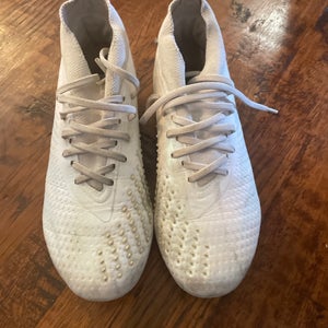 White Men's Size M 6.5 (W 7.5) Adidas Predator Accuracy Molded Cleats Cleats (Used)
