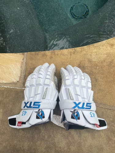 John’s Hopkins 2025 STX RZR White Large
