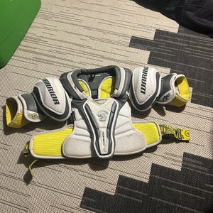 Large/Extra Large Junior Warrior Dynasty AX1 Shoulder Pads Pro Stock (Used)