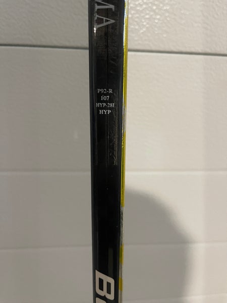 CUSTOM PRO STOCK BAUER VAPOR HYPERLITE HOCKEY STICK W/ EXTENSION