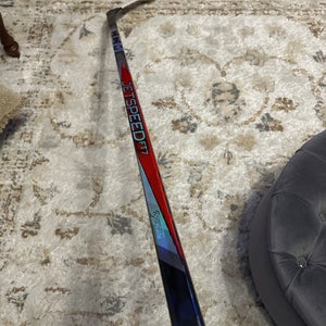 Senior CCM JetSpeed FT7 Left Hand Hockey Stick P28 (New)
