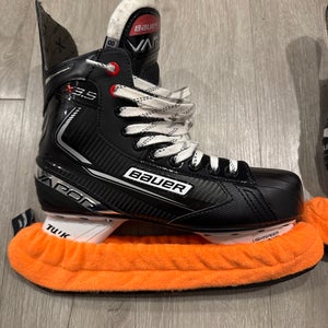 Bauer Vapor X3.5 Hockey Skates Regular Width  8.5 (New)