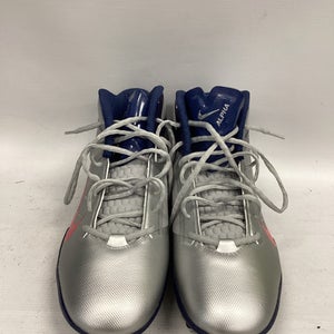 Nike (Used) Size 13.0 (W 14.0) Adult
