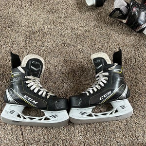 CCM Tacks 9050 Hockey Skates Size 3 (Used)
