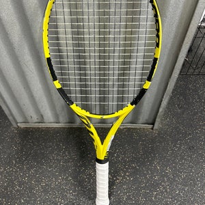 Babolat (Used) Adult 4 3/8" Tennis Racquet