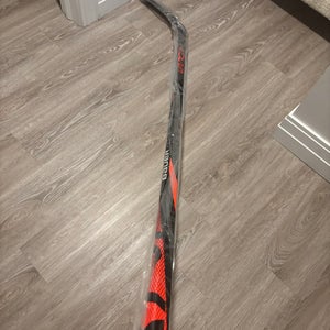 Senior Bauer Vapor FlyLite Right Handed Hockey Stick (New)