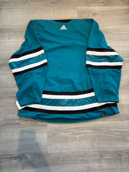 San Jose Sharks Adidas Made In Canada Size 58 Home Jersey Blue