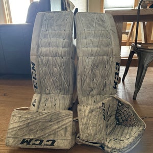 32"  CCM Extreme Flex E3.9 Goalie Leg Pads  (Used)