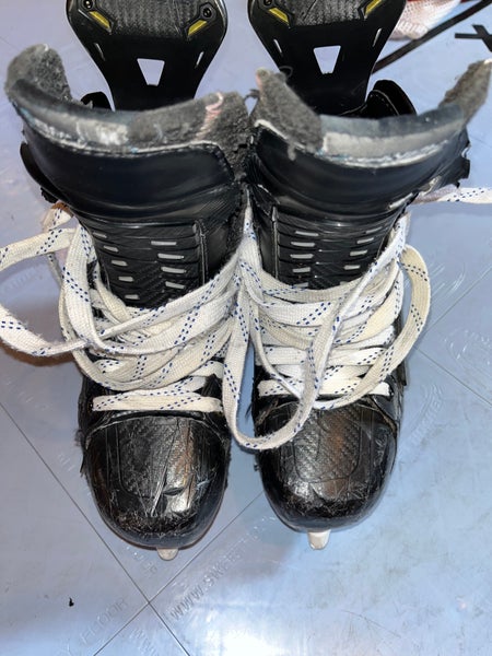 Bauer Supreme UltraSonic Hockey Skates Regular Width 7.5 (Used)