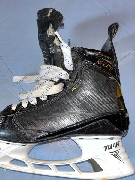 Bauer Supreme UltraSonic Hockey Skates Regular Width 7.5 (Used)