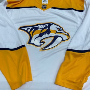Nashville Predators XL Fanatics jersey