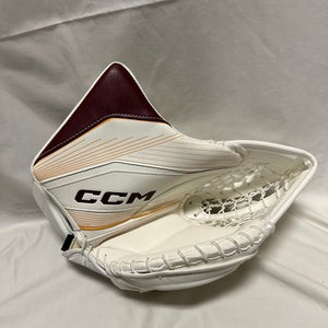 New CCM Extreme Flex 6 Pro Glove