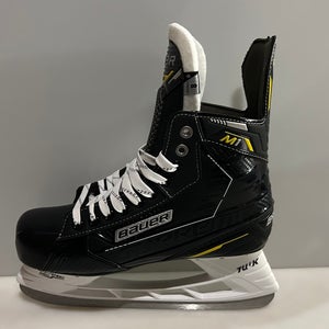 New Bauer Supreme M1 Hockey Skates - Senior Size 8 NIB