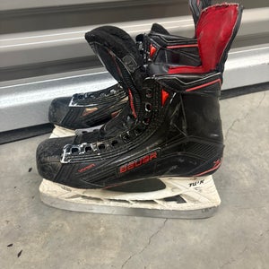 Bauer Vapor 1X “Limited Edition” Black And Red Hockey Skates Size 5 (Used)