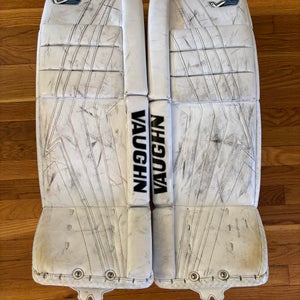 28+2  Vaughn Velocity V9 Goalie Leg Pads (Used)