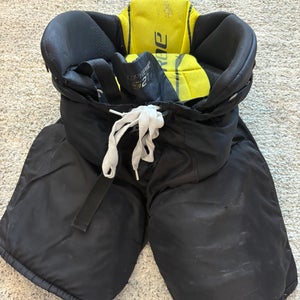 Black Junior Large Bauer Supreme S27 Hockey Pants (Used)