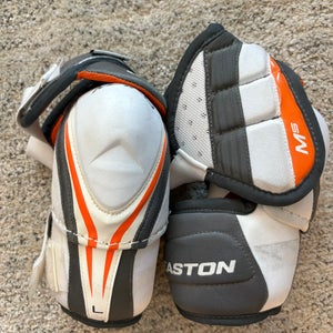 Junior Large Easton Mako M5 Elbow Pads (Used)