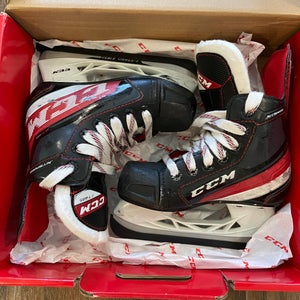 Youth CCM JetSpeed FT485 Hockey Skates Regular Width, Size Youth 10.5 (Used)