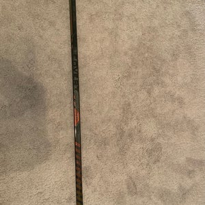 Senior Warrior Covert QR6 pro Right Handed Hockey Stick W03