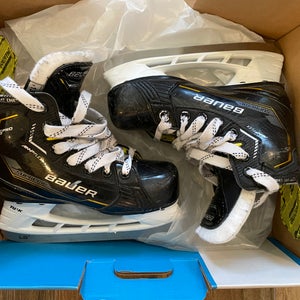 Youth Bauer Supreme M5 Pro Hockey Skates Regular Width, Size Youth 13 (Used)