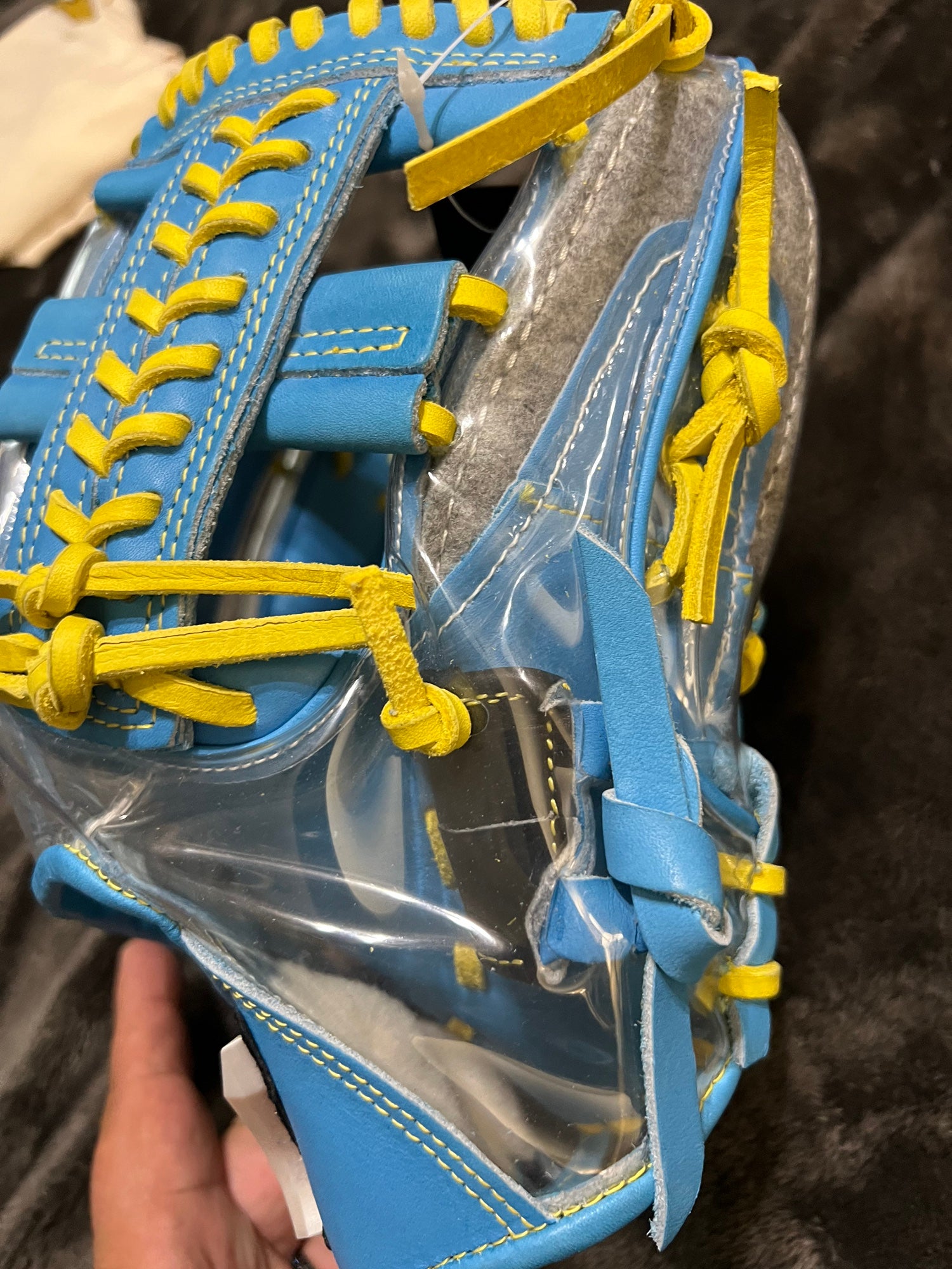 のん 2024 Right Hand Throw Infield Mizuno Baseball Glove 11.5