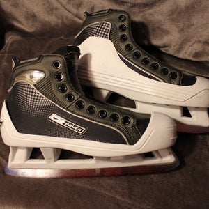 Bauer Supreme One55 Hockey Goalie Skates Size 5 (Used)