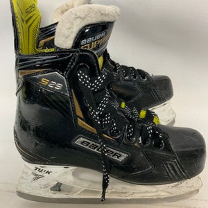 Bauer (Used) Intermediate Junior Size 3 Hockey Skates