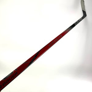 Used Left Red Bauer Vapor Hyperlite 2 | 65 Flex P88 Curve Grip | R375
