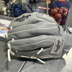 Rawlings (Used) Gray Right Hand Throw 12.5" Baseball Glove