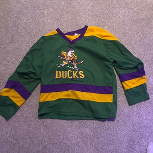 Mighty ducks Louis Mendoza