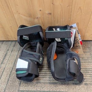 Senior Medium CCM Jetspeed FTW Elbow Pads (New)