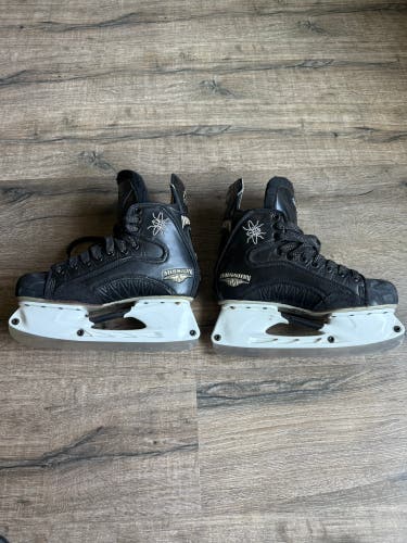 Mission Amp Flyweight Hockey Skates Regular Width 8 (New)